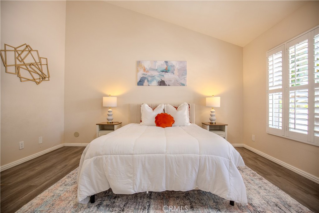 2528 N Tustin D Property Photo 11
