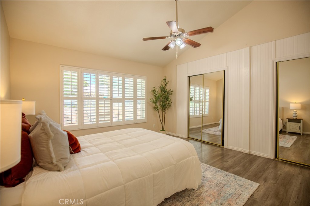2528 N Tustin D Property Photo 12