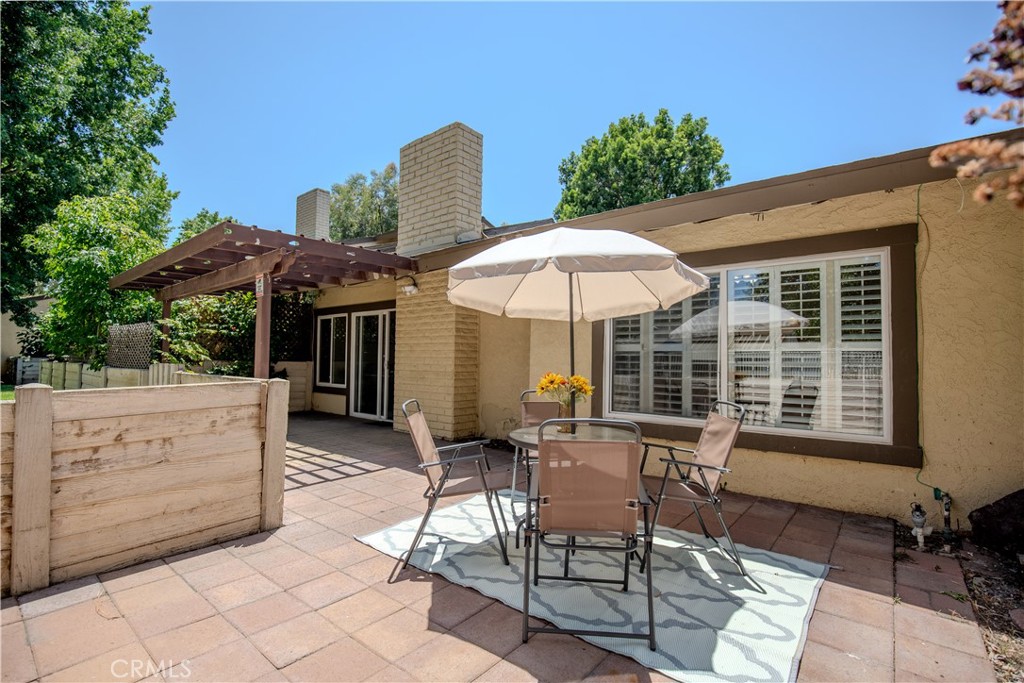 2528 N Tustin D Property Photo 28