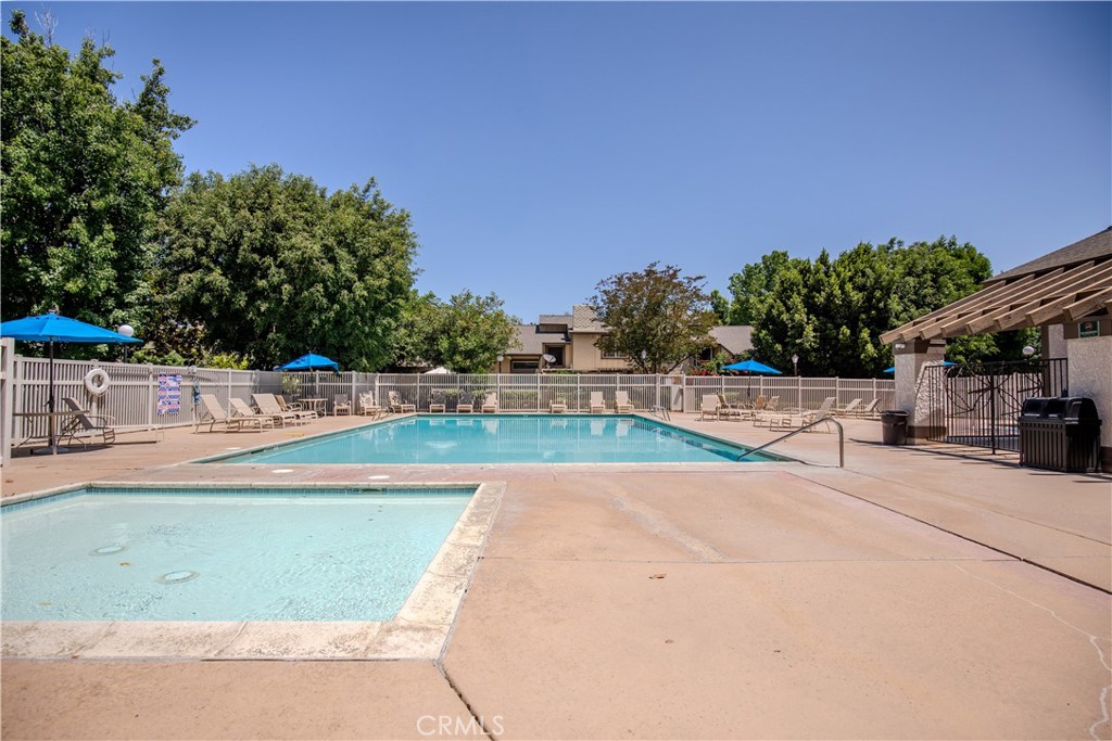 2528 N Tustin D Property Photo 40