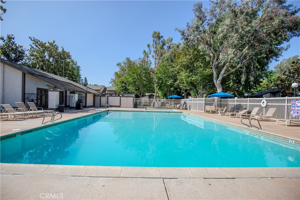 2528 N Tustin D Property Photo 46
