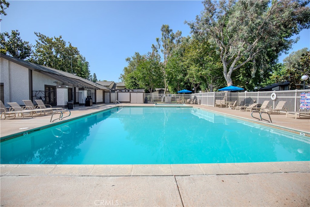 2528 N Tustin D Property Photo 47