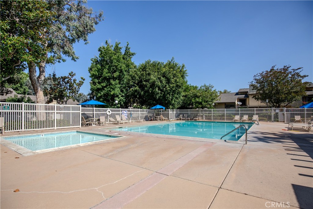 2528 N Tustin D Property Photo 51