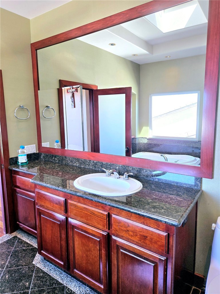 342 Lois Property Photo 27