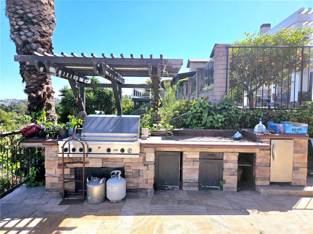 342 Lois Property Photo 37