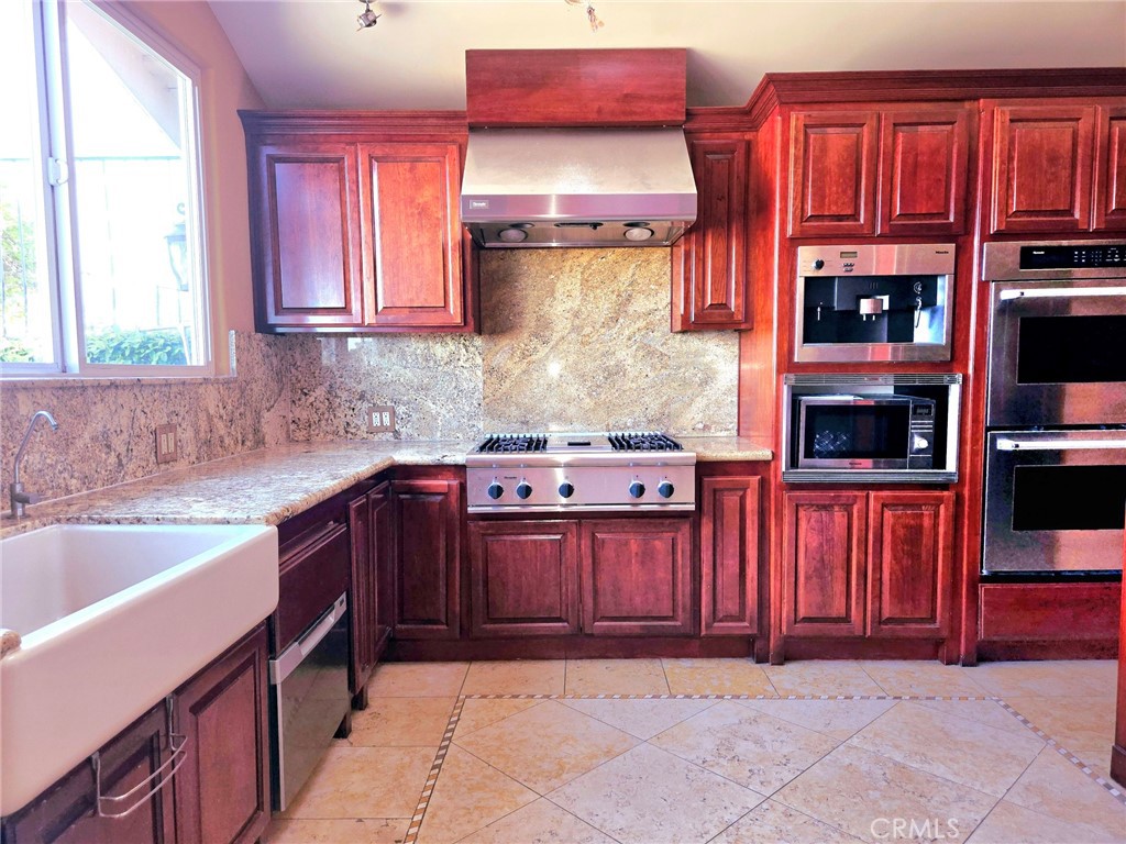342 Lois Property Photo 45