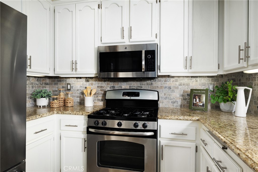 37 Sendero Property Photo 9