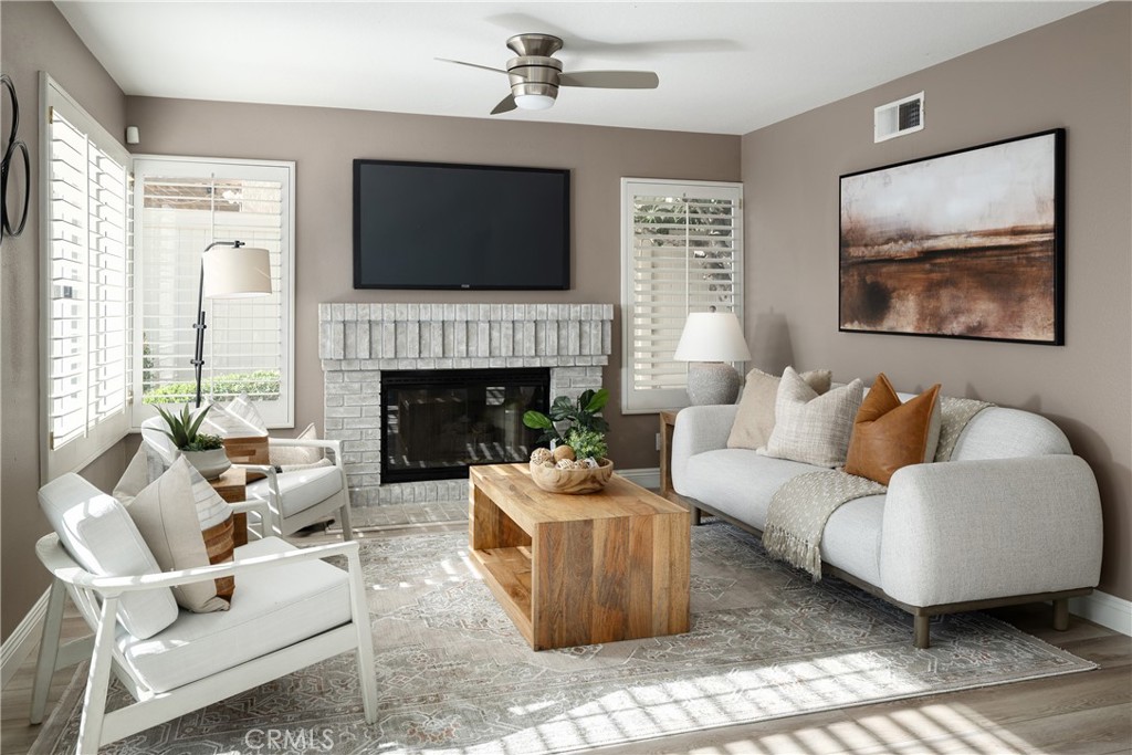 37 Sendero Property Photo 11