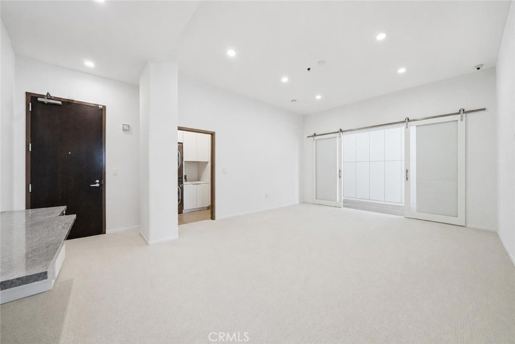 1111 S Grand Avenue Ph 5 Property Photo 7