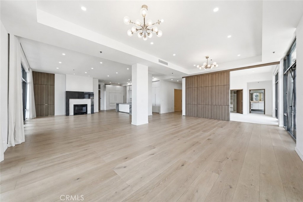 1111 S Grand Avenue Ph 5 Property Photo 18