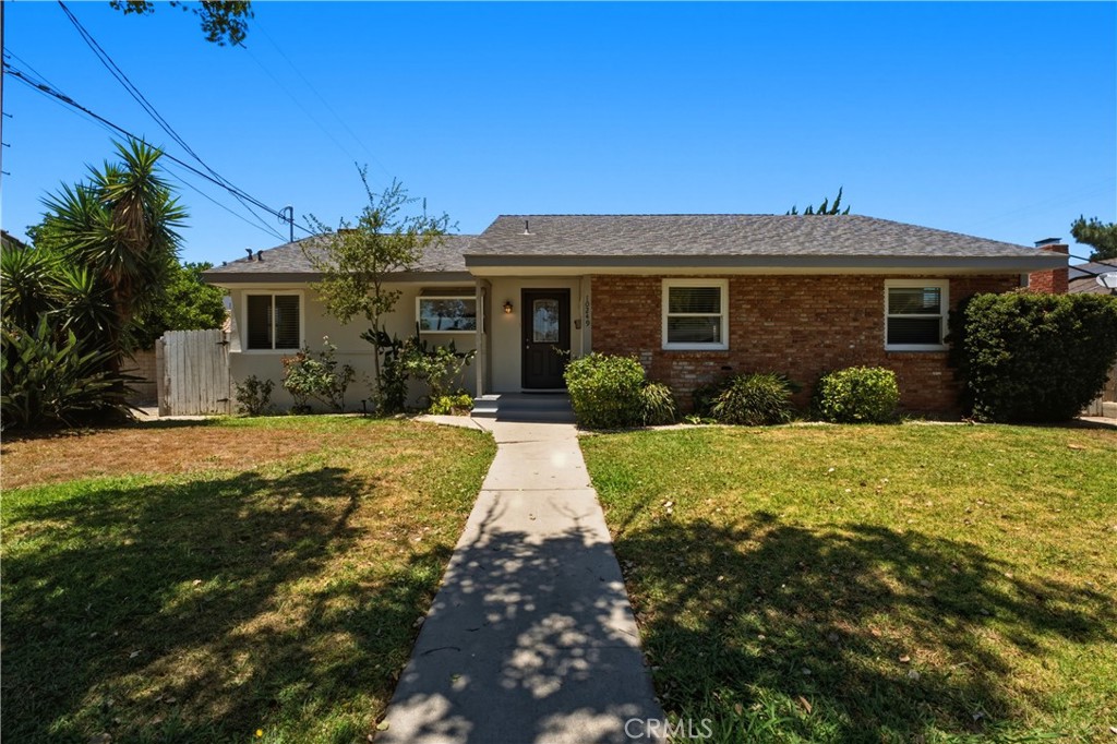 10249 Lemona Avenue Property Photo 1