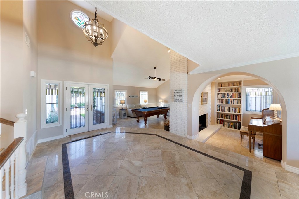 30932 Colonial Place Property Photo 3