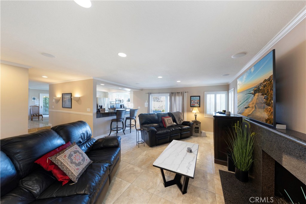 30932 Colonial Place Property Photo 6