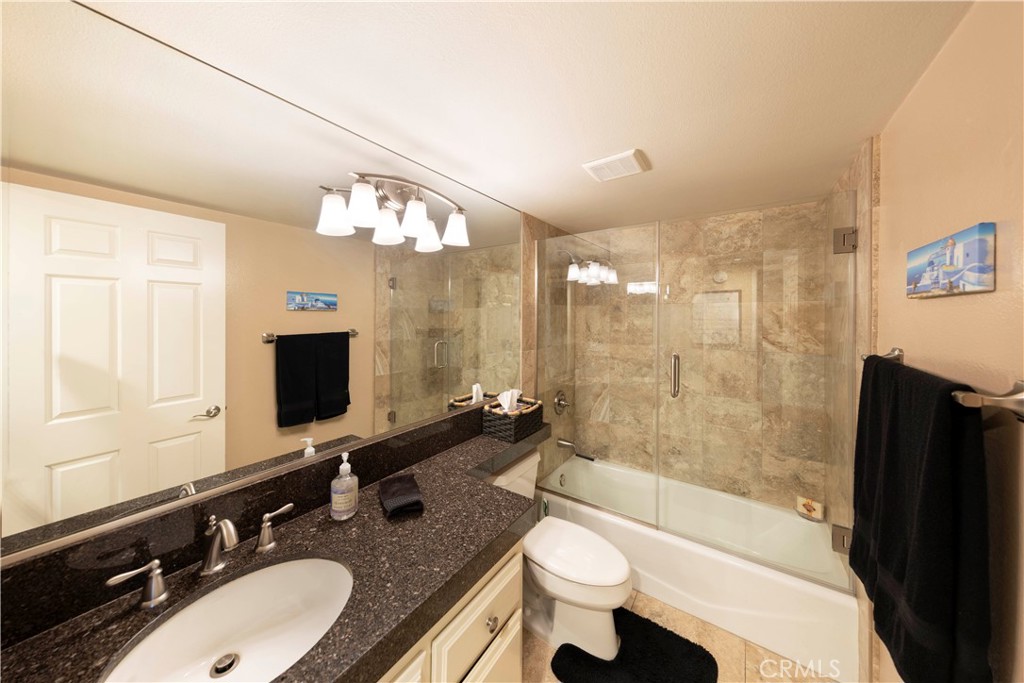 30932 Colonial Place Property Photo 13