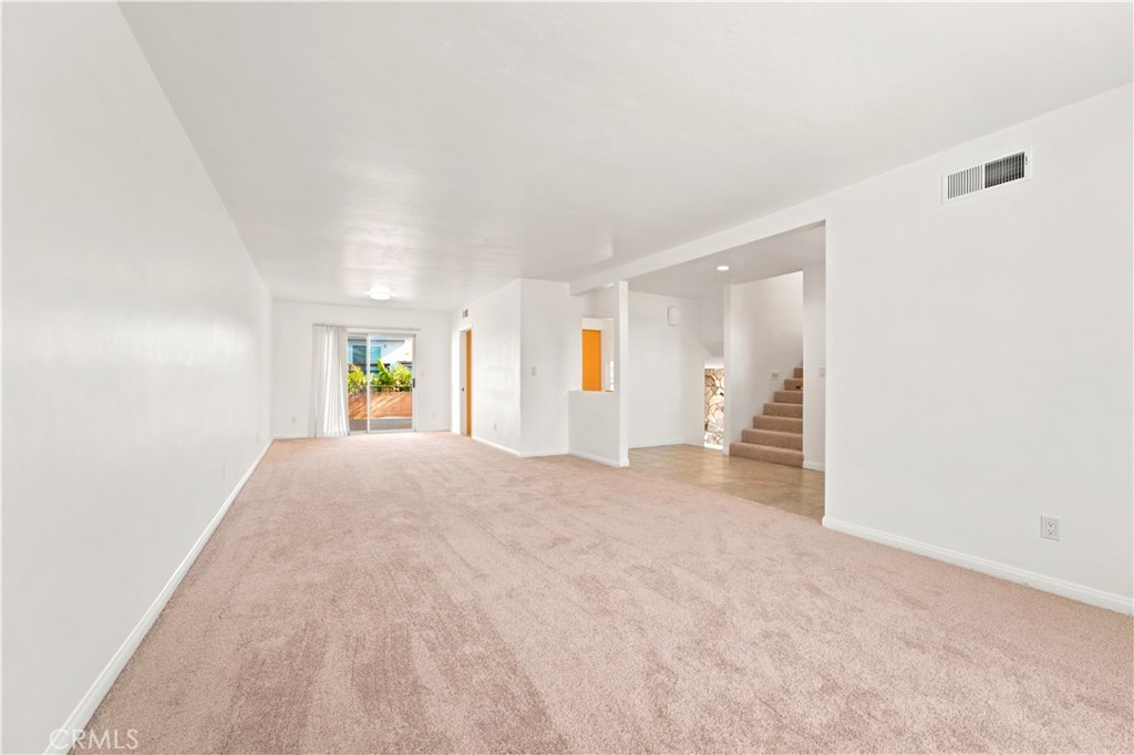 20232 Gifford Street Property Photo 10