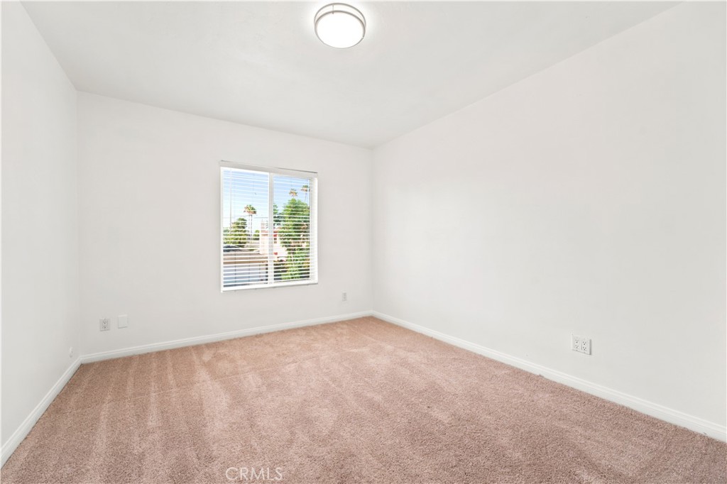 20232 Gifford Street Property Photo 16