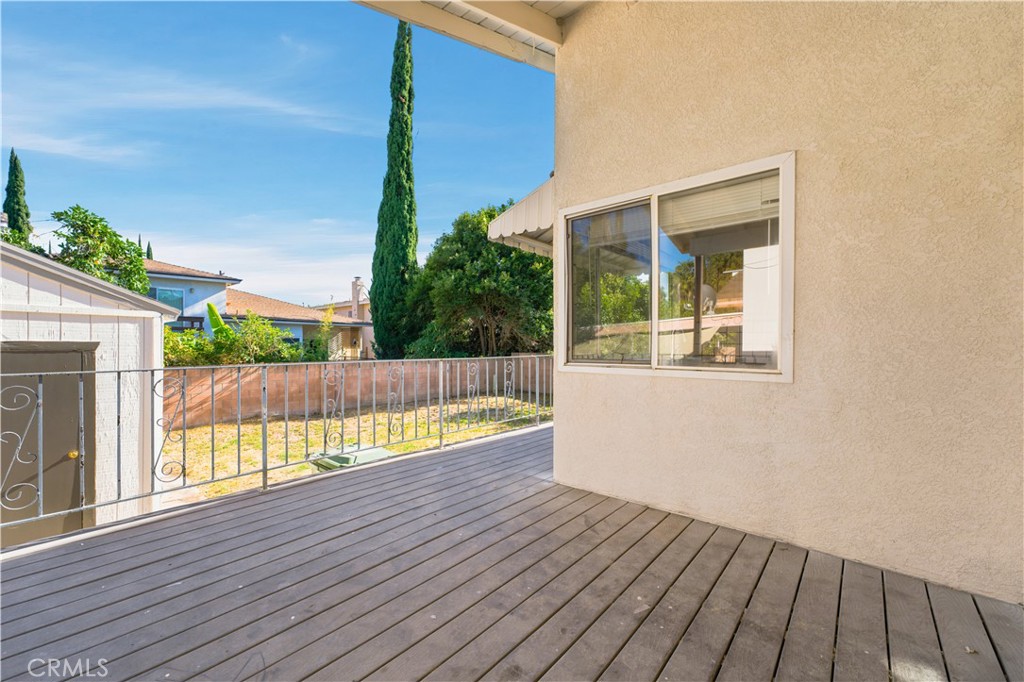 20232 Gifford Street Property Photo 34