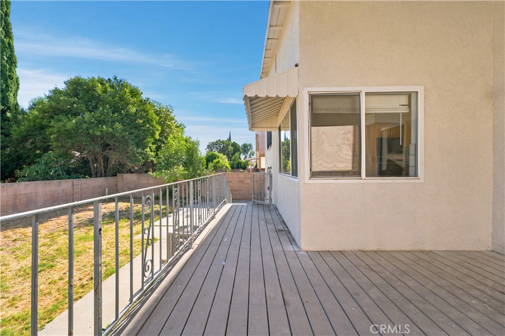 20232 Gifford Street Property Photo 35