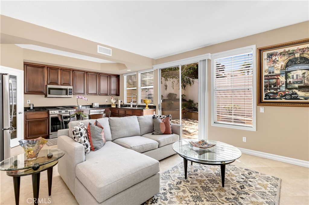 28040 Via De Costa Property Photo 10