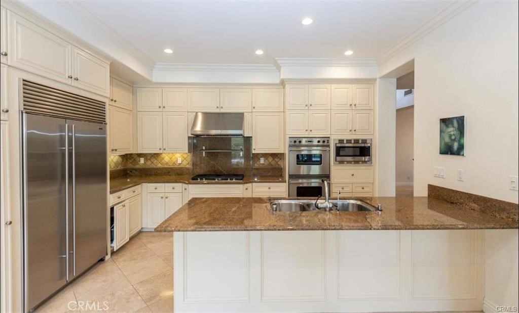 1 Alessandria Property Photo 6