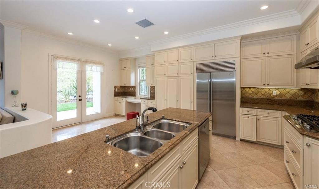 1 Alessandria Property Photo 7