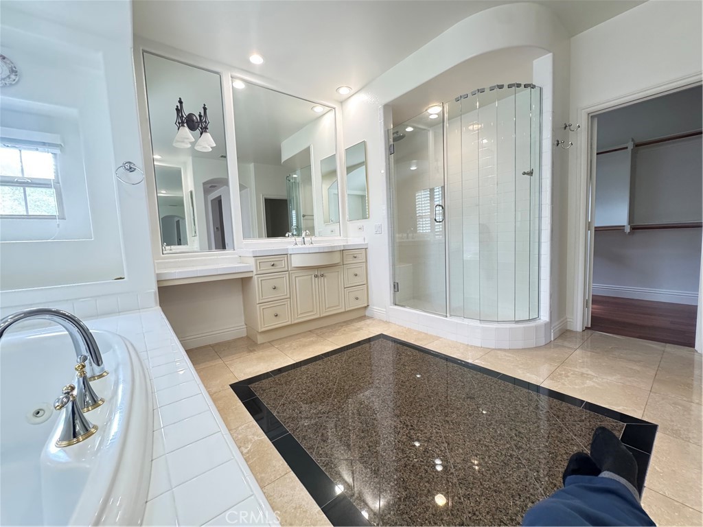 1 Alessandria Property Photo 12