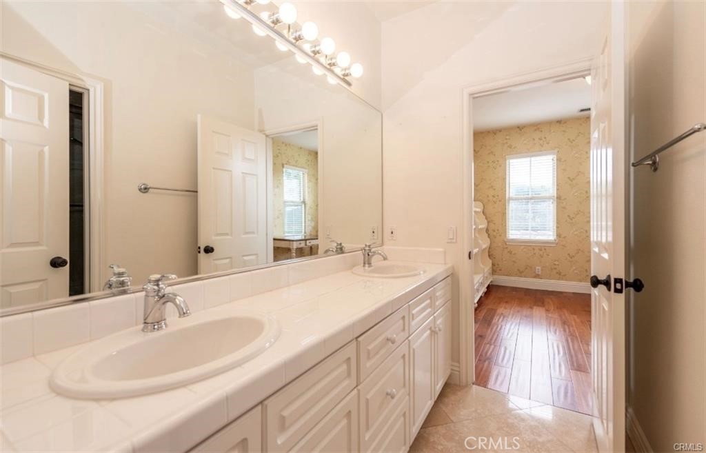 1 Alessandria Property Photo 17