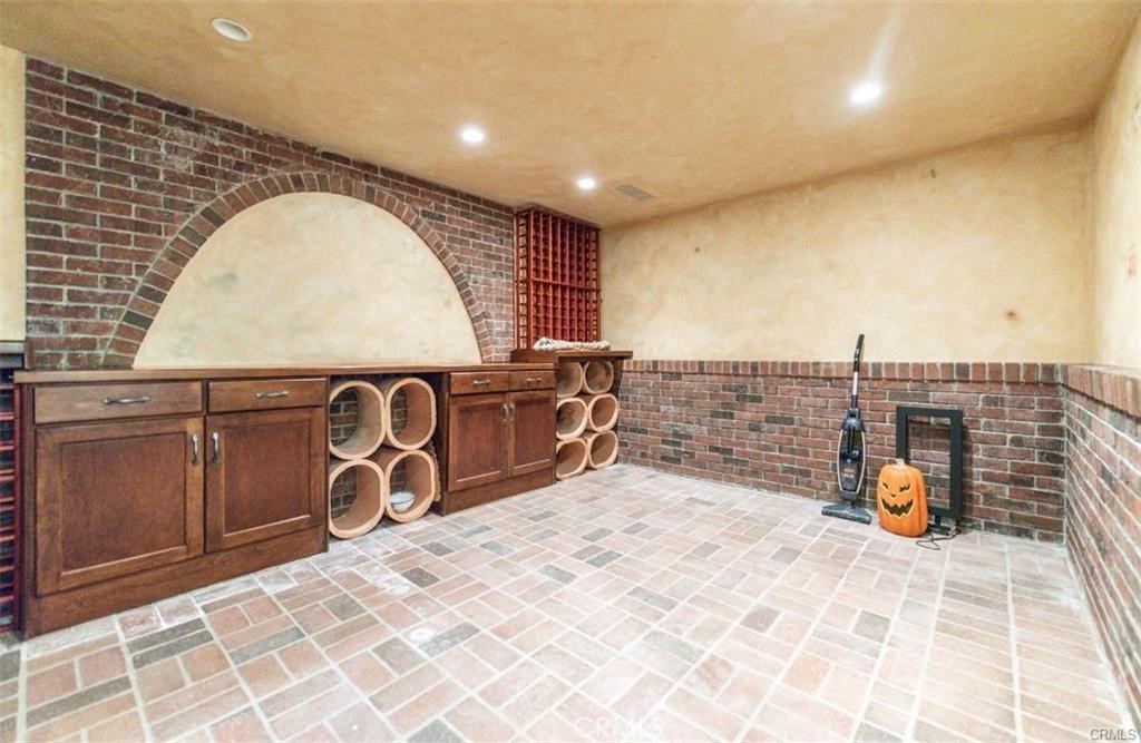1 Alessandria Property Photo 19