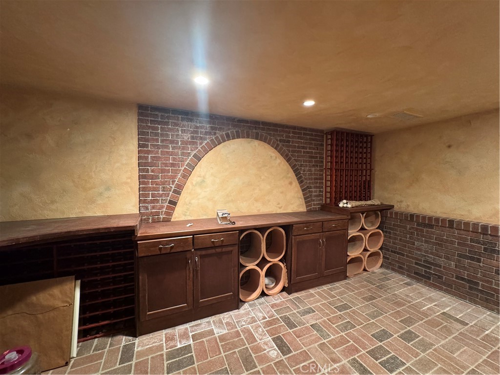 1 Alessandria Property Photo 25