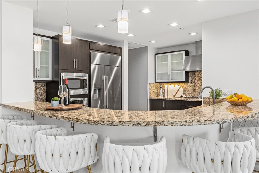 21 Gramercy 220 Property Photo 8