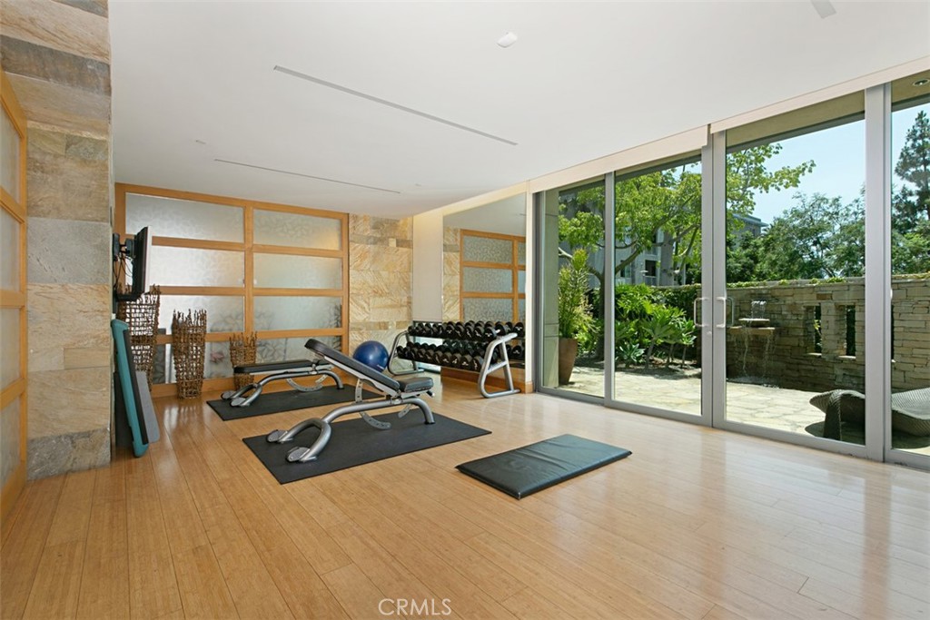 21 Gramercy 220 Property Photo 43