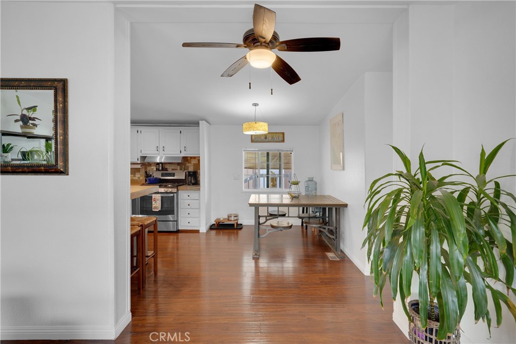 21851 Newland Property Photo 16