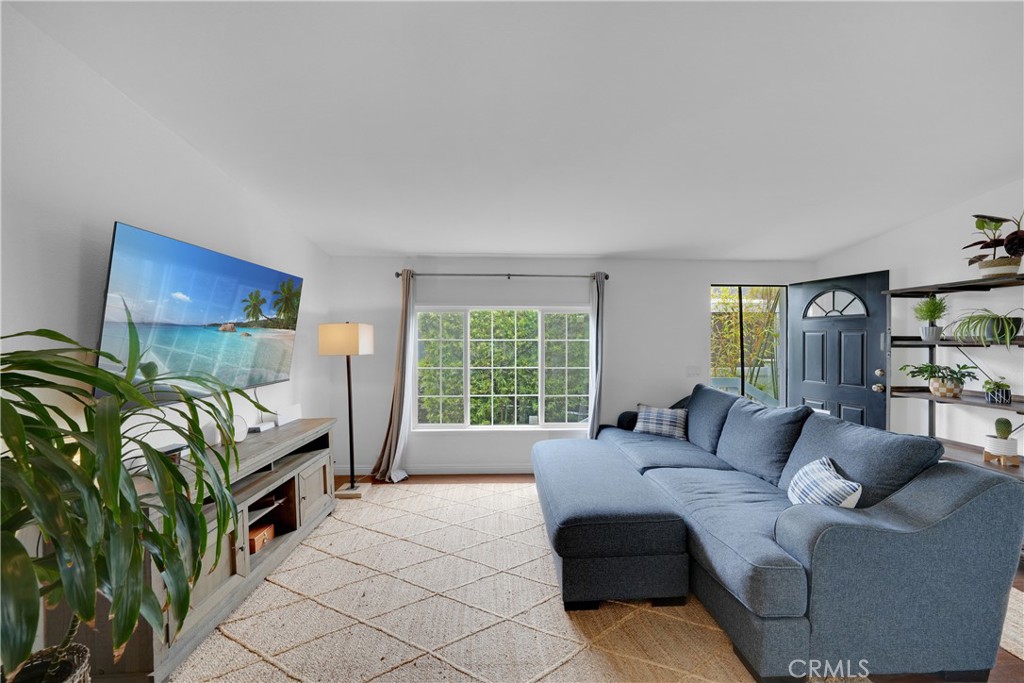 21851 Newland Property Photo 19