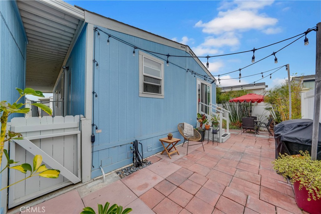 21851 Newland Property Photo 31