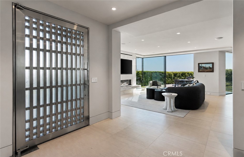 2928 Ocean Property Photo 5