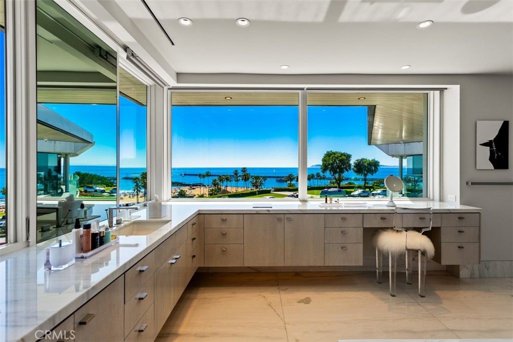 2928 Ocean Property Photo 35