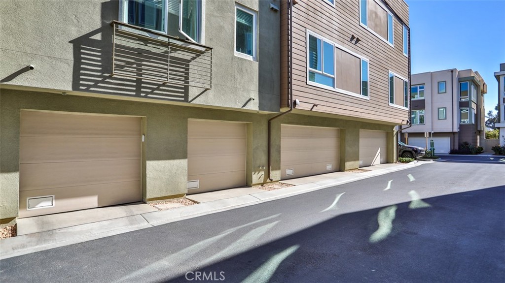 876 Doheny Way Property Photo 31