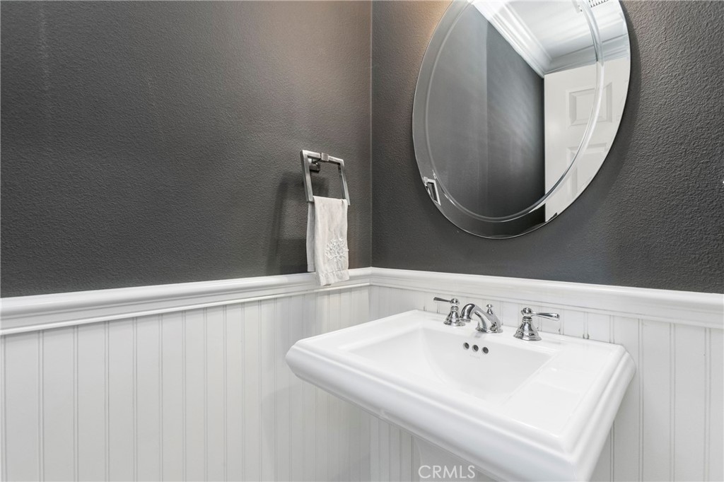 302 Canoe Pond Property Photo 9