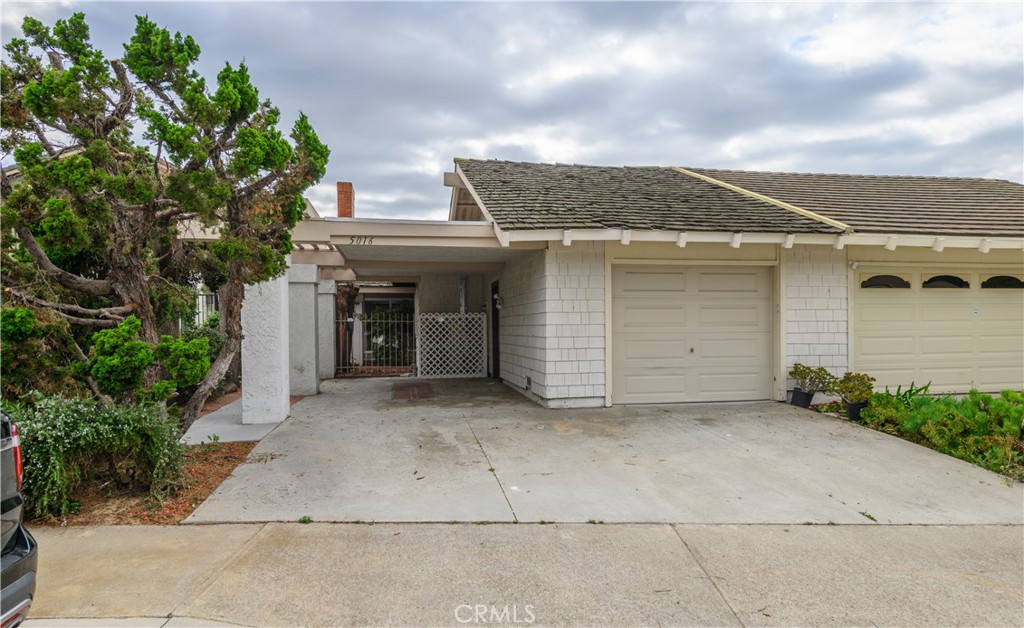5016 Paseo De Vega Property Photo 1
