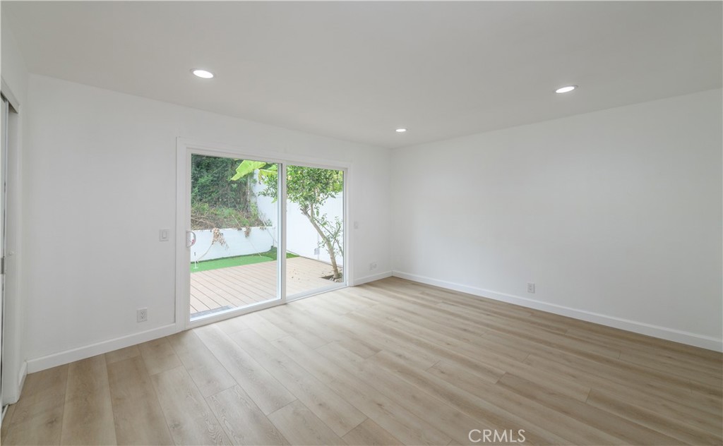 5016 Paseo De Vega Property Photo 14