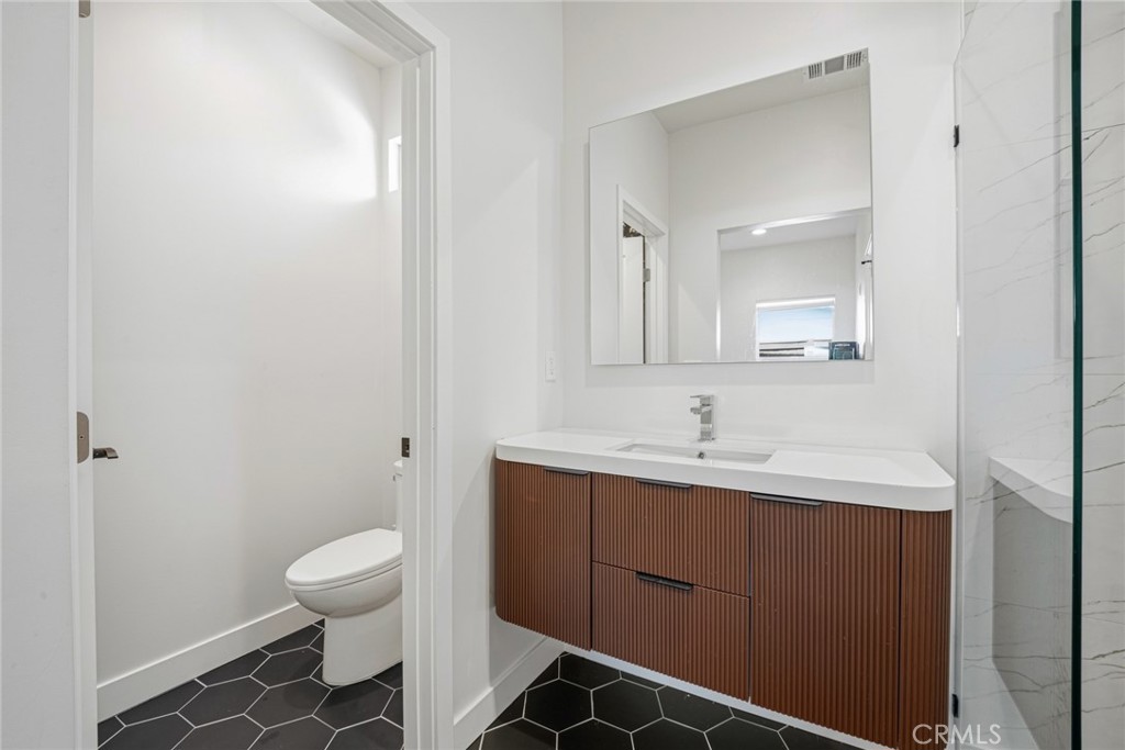 422 W Amerige Avenue Property Photo 60