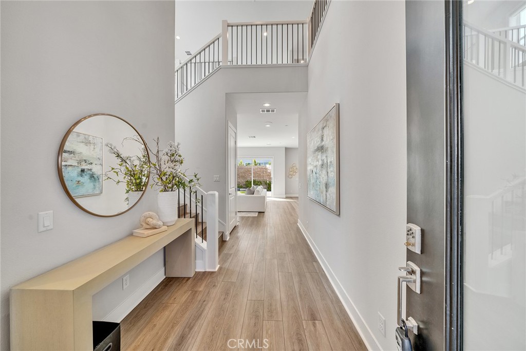 140 Walworth Property Photo 6