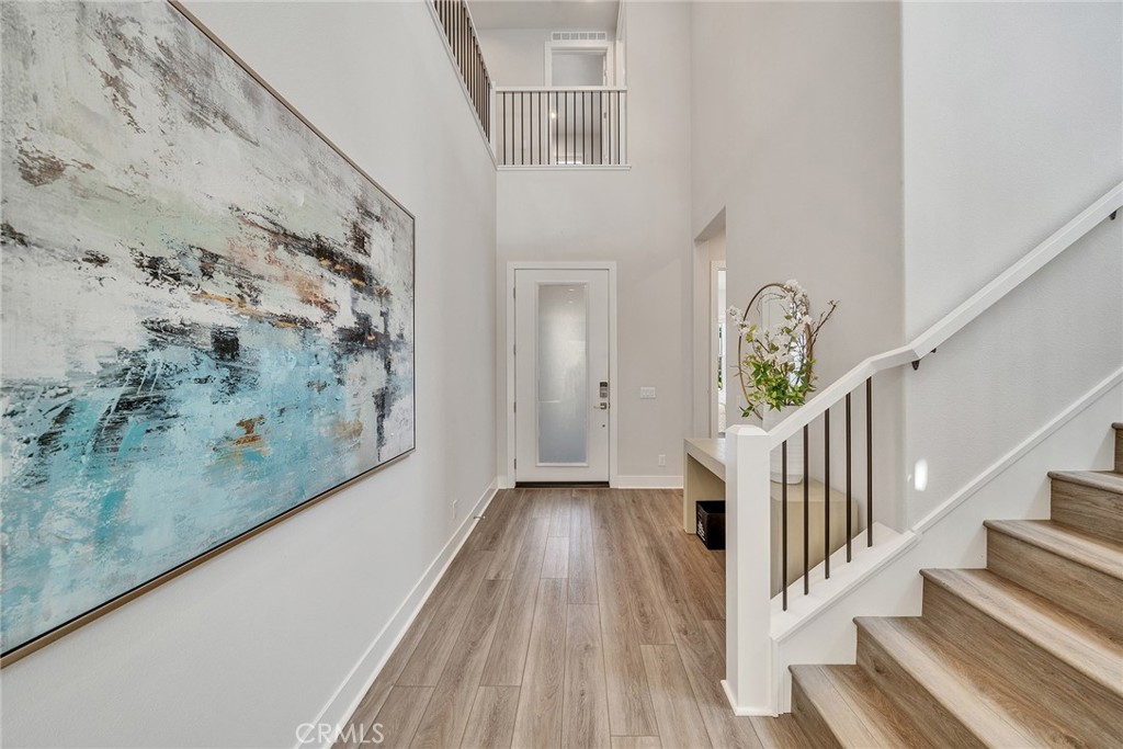140 Walworth Property Photo 7