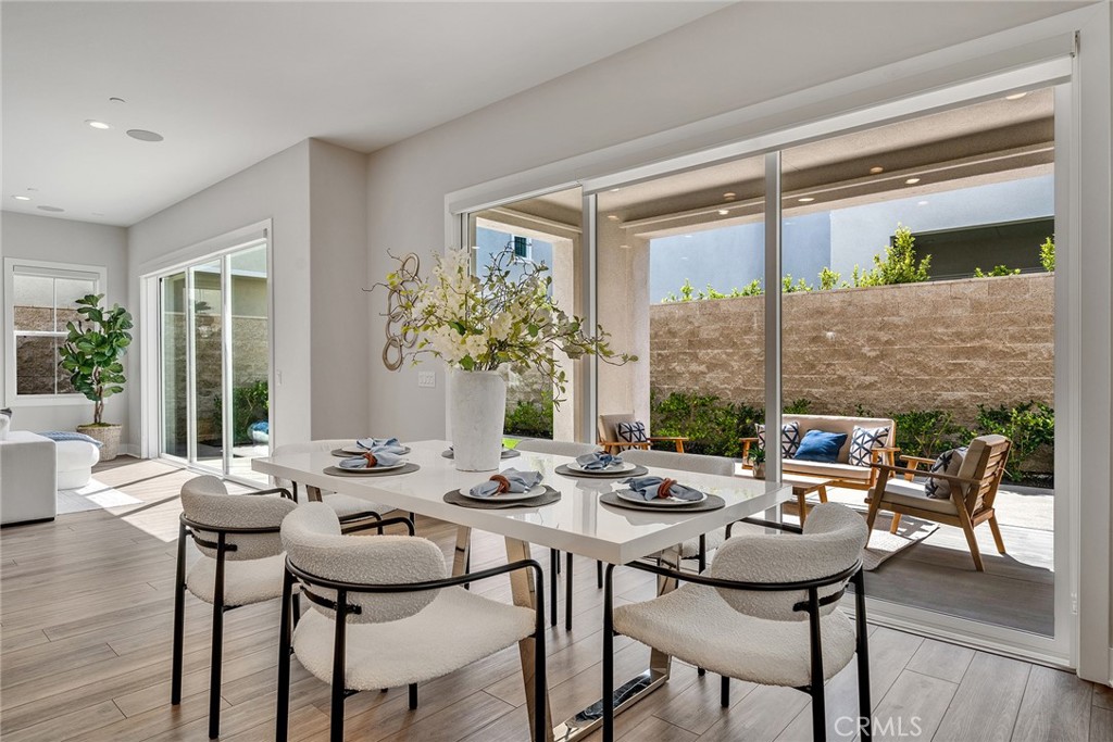 140 Walworth Property Photo 23