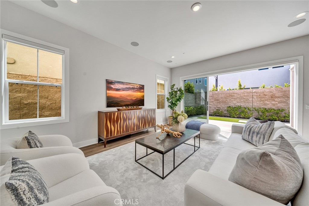 140 Walworth Property Photo 27