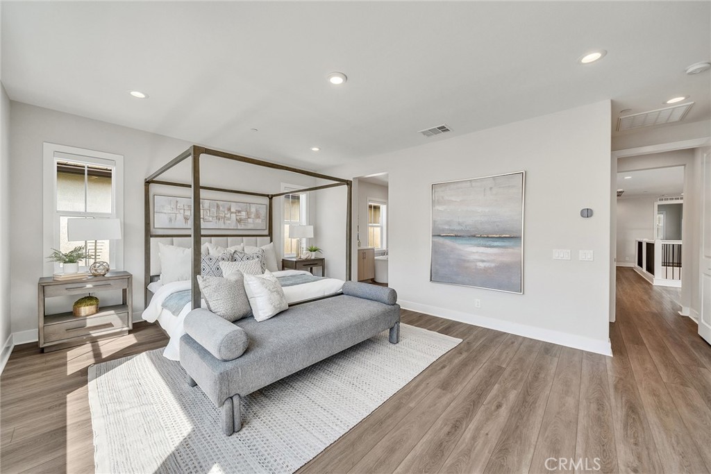 140 Walworth Property Photo 33