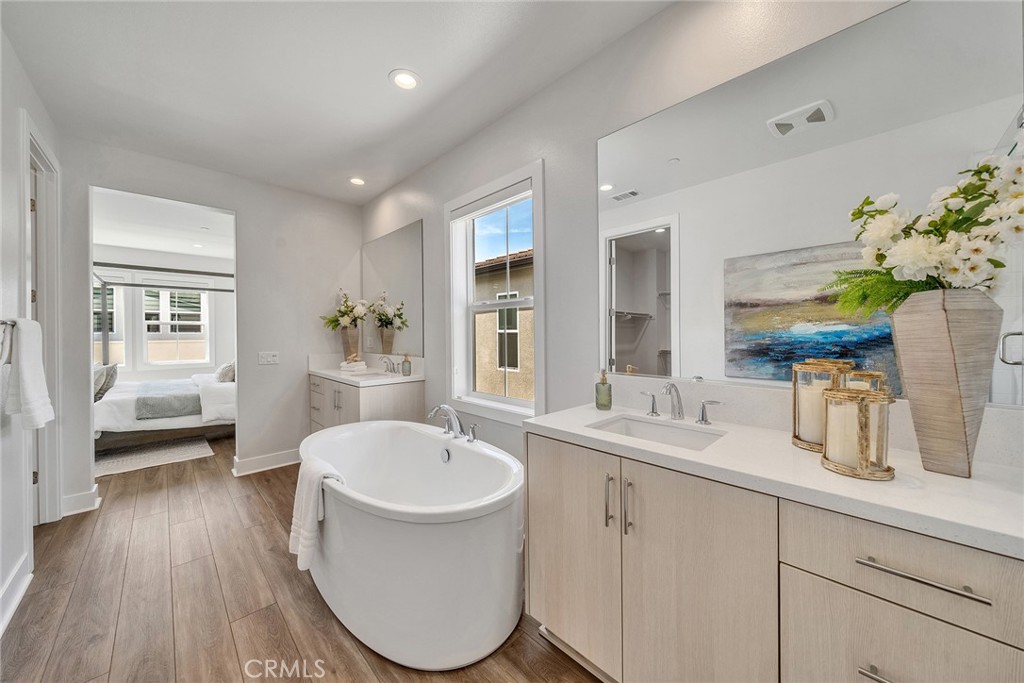 140 Walworth Property Photo 38
