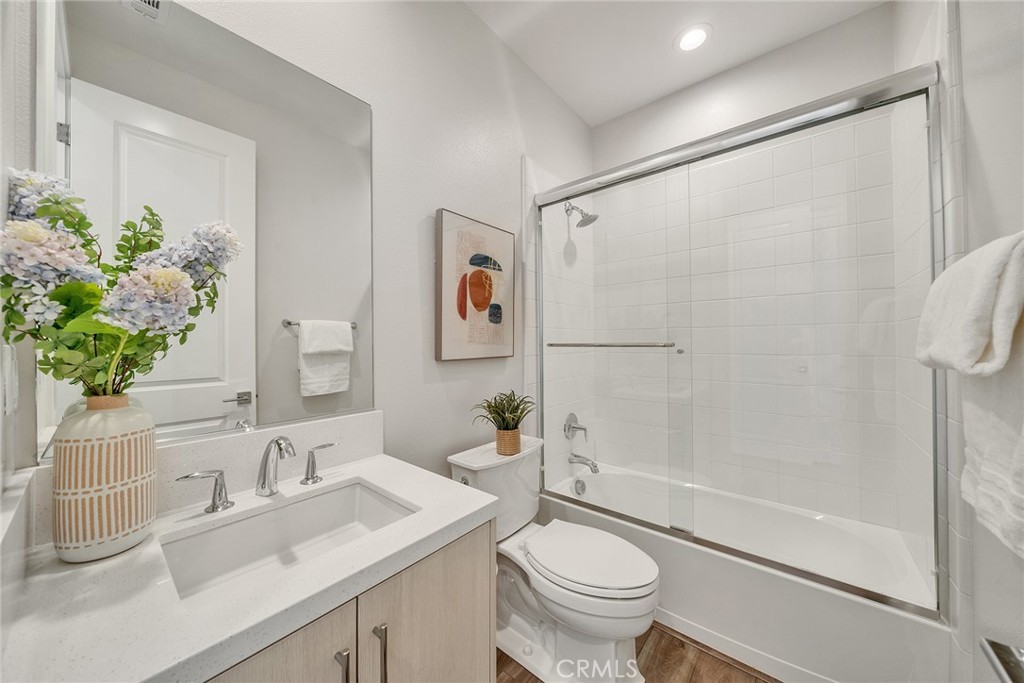 140 Walworth Property Photo 42