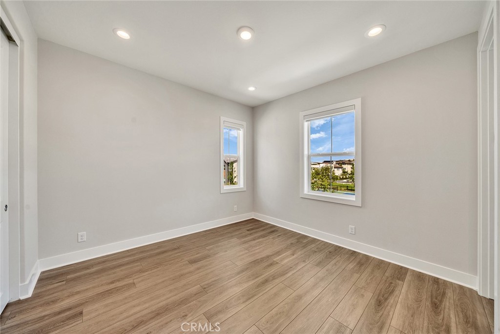 140 Walworth Property Photo 43