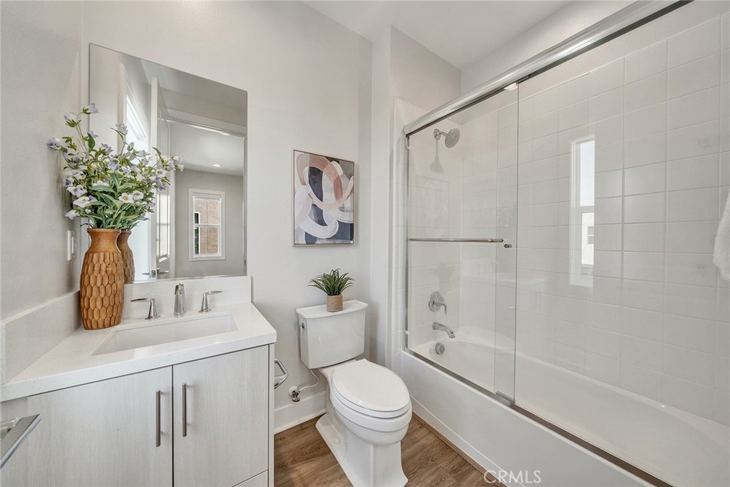 140 Walworth Property Photo 45
